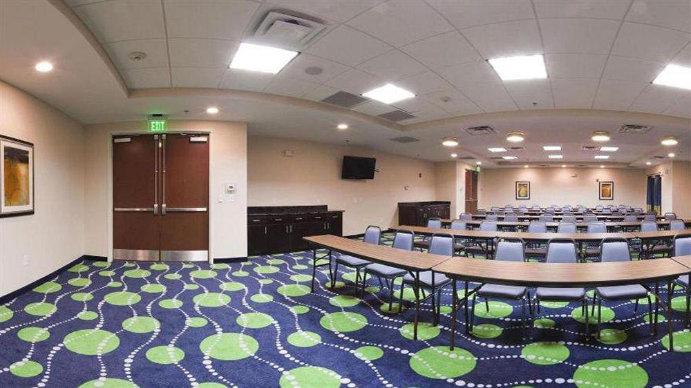 Holiday Inn Express Hotel & Suites Atlanta Airport West - Camp Creek By Ihg Exterior photo