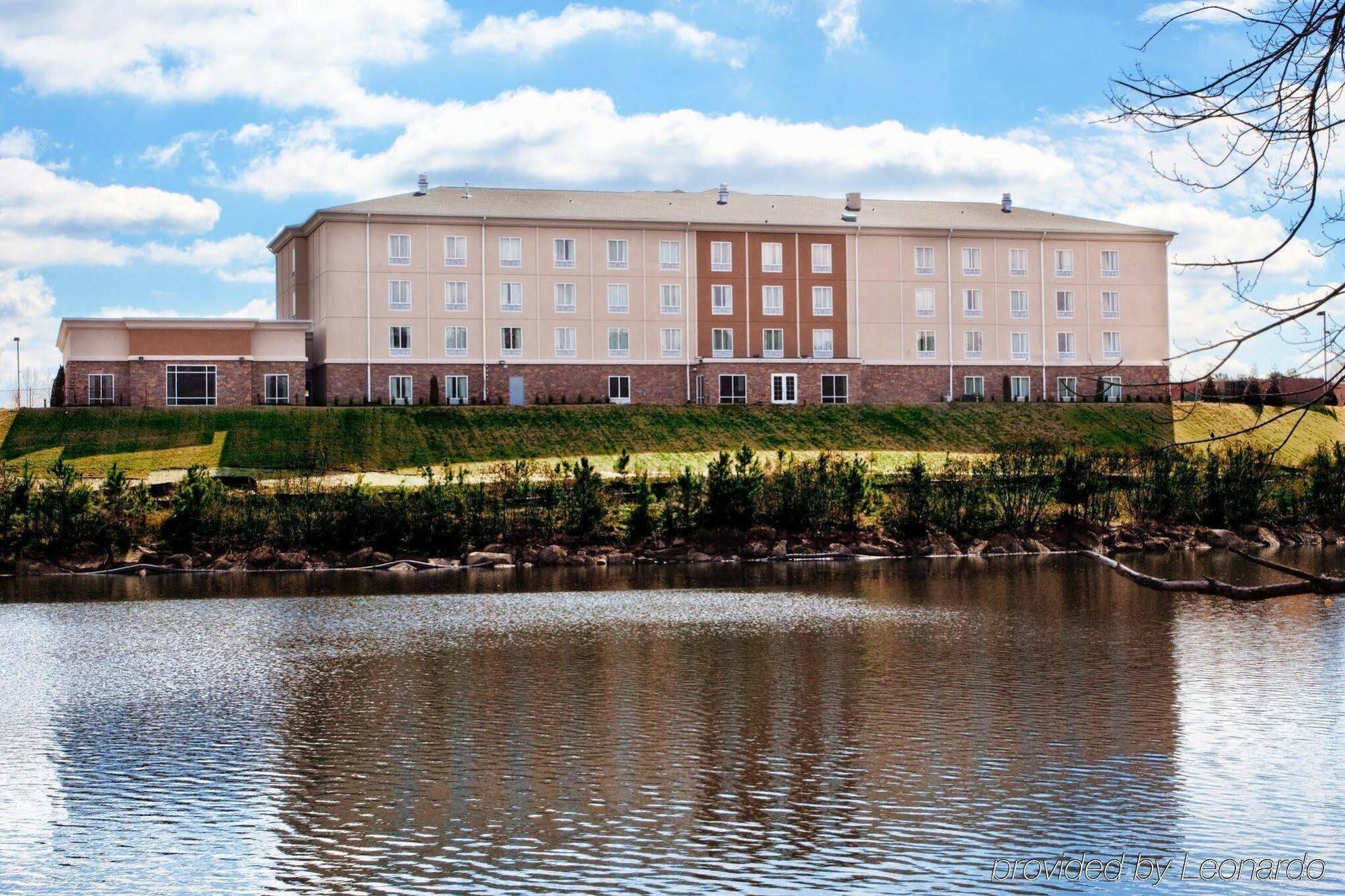 Holiday Inn Express Hotel & Suites Atlanta Airport West - Camp Creek By Ihg Exterior photo