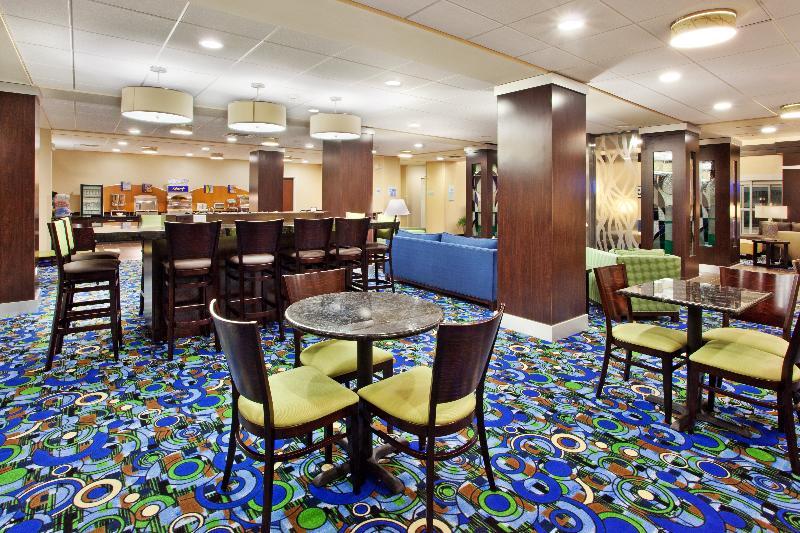 Holiday Inn Express Hotel & Suites Atlanta Airport West - Camp Creek By Ihg Exterior photo