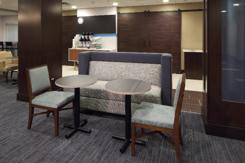 Holiday Inn Express Hotel & Suites Atlanta Airport West - Camp Creek By Ihg Exterior photo